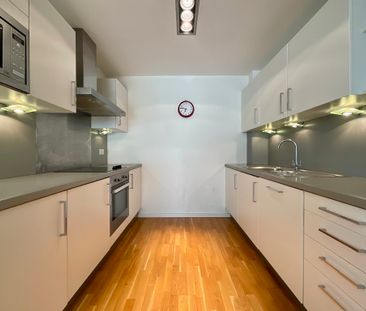 1 bedroom Apartment to let - Photo 3