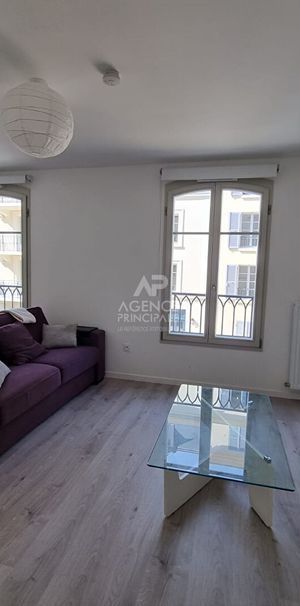 Appartement Pontoise 1 pièce 28.98 m2 - Photo 1