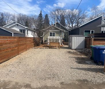 Riversdale - 2 Bedroom Lower Unit - 719B Ave I S - Photo 4