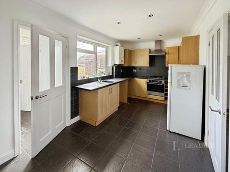 3 bedroom house to rent Sidney Street, Maidstone, Kent, ME16 - Photo 5