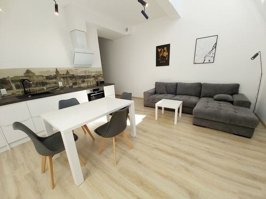 Piękny apartament II-poziomowy przy aleji Fontann - Photo 1