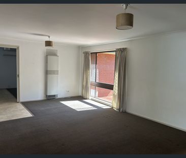 Family Living with Space, Comfort & Stunning Sunset Views - Photo 2