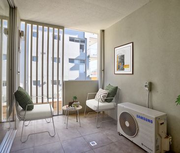 Elegant apartment in lifestyle position - Photo 3