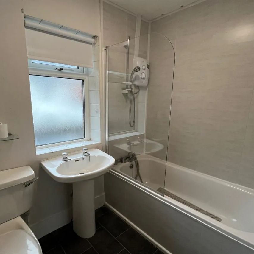 72 Victoria Avenue - Photo 1