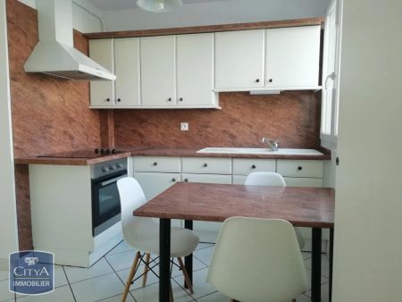 Appartement à louer 4 pièces 72.6m² - Photo 2