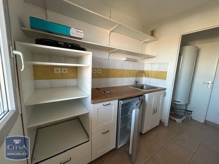 Location Appartement 3 pièces 54m² ST GILLES 30800 - Photo 3