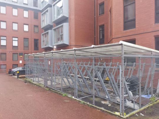 Studio to rent - Photo 1