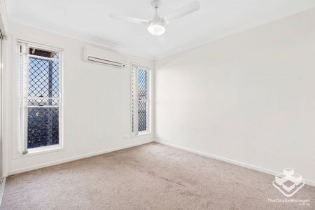 Unique Design - Photo 2