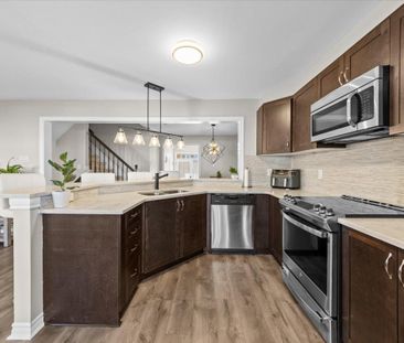 For Lease - 504 Broadleaf Street, Orleans - Cumberland and Area, On... - Photo 6