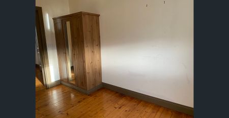 ALL ABOUT LOCATION - Photo 2