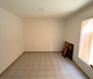 Location Appartement 2 pièces 34m² LESCURE D ALBIGEOIS 81380 - Photo 2