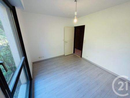Location Appartement 3 pièces 74m² MONTIGNY LES METZ 57950 - Photo 2