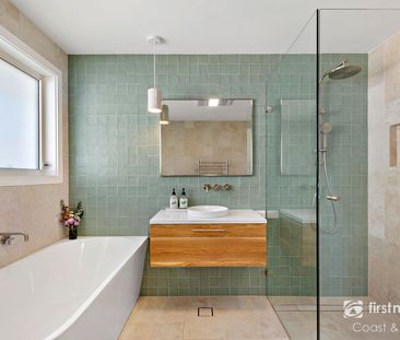 PICTURESQUE BROUGHTON VILLAGE - Photo 1