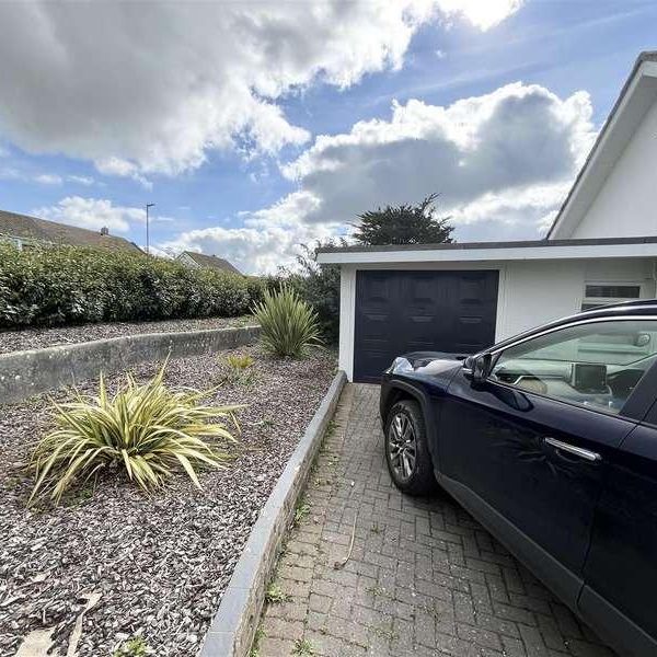 Lewarne Road, Newquay, TR7 - Photo 1