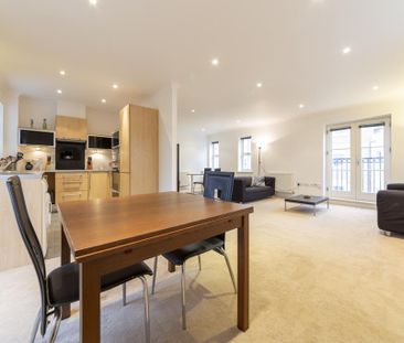 2 bedroom apartment to rent - Photo 4