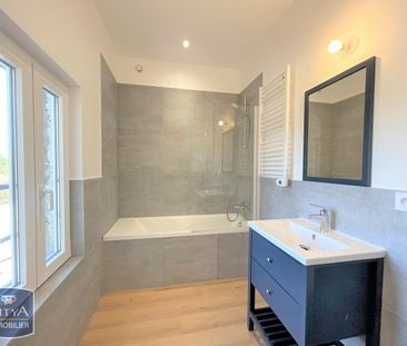Location Appartement 3 pièces 58m² COUTRAS 33230 - Photo 2