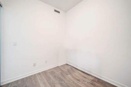 For Lease - 36 Forest Manor Road Unit# 404, Toronto, Ontario - Photo 5