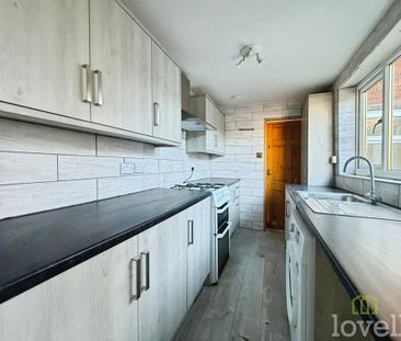 2 bedroom terraced house to rent - Photo 1