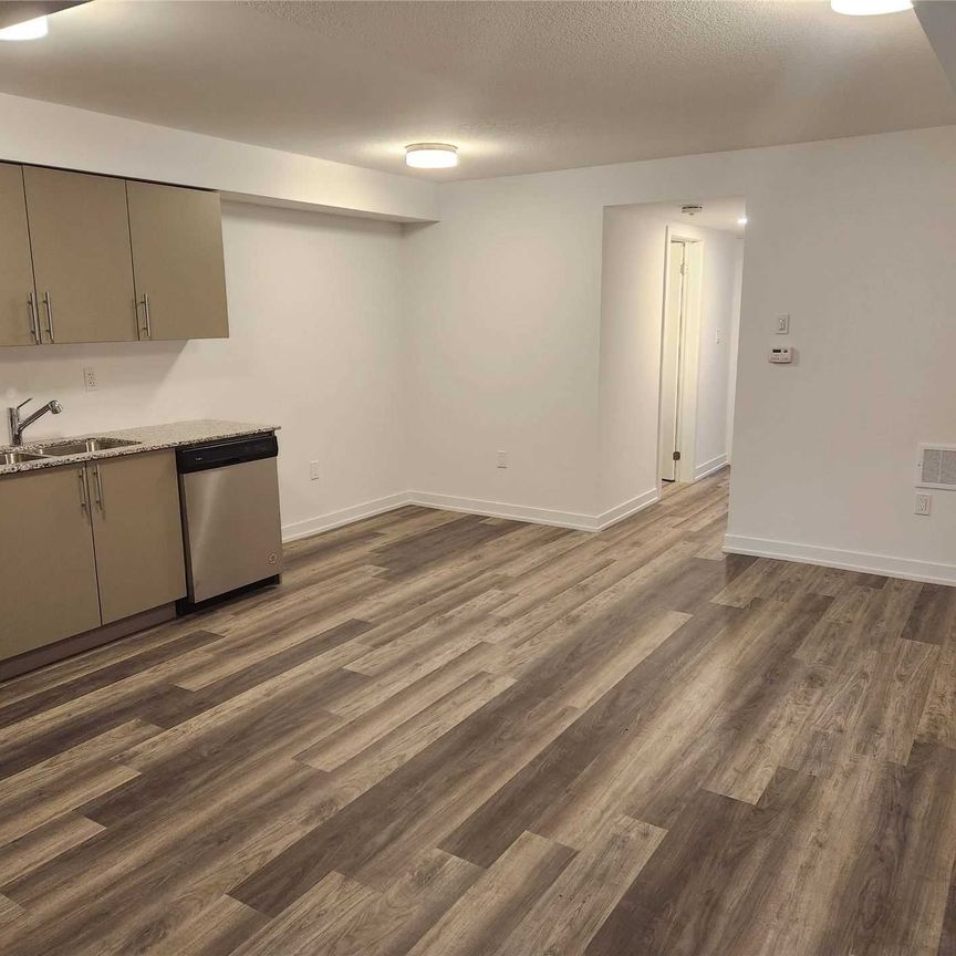 For Lease - 205 West Oak Trail Unit# 29, Kitchener, Ontario - Photo 1