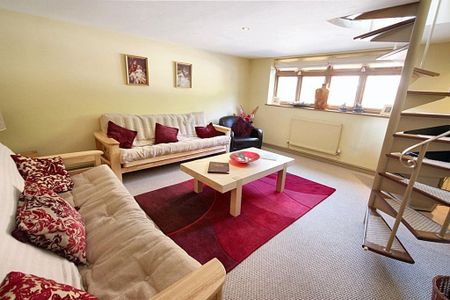 3 bedroom terraced house to rent - Photo 2
