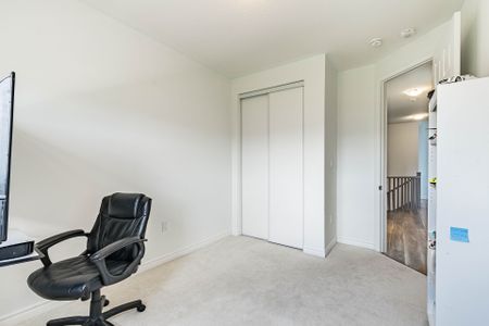 For Lease - 1257 Ferguson Drive Unit# 15, Milton, Ontario - Photo 2
