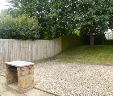 Peterhouse Crescent, March - Photo 5