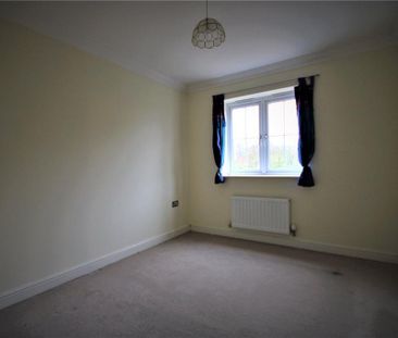3 bedroom link detached house to rent - Photo 2