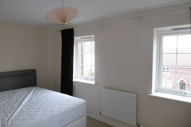 Room 5, Cartwright Way, Beeston, NG9 1RL - Photo 1