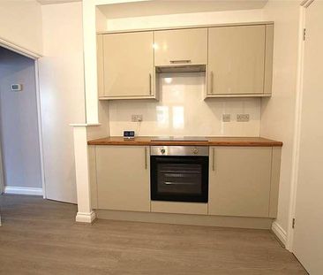 Bexhill Road, St. Leonards-on-sea, East Sussex, TN38 - Photo 5