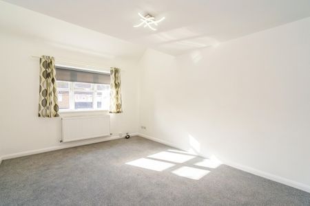 2 bedroom maisonette to rent Elm Grove, Hayling Island, PO11 - Photo 3