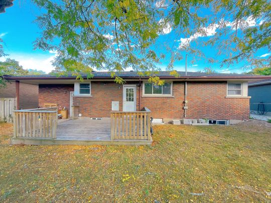For Lease - 12 Wakil Drive Unit# Lower, St. Catharines, Ontario - Photo 1