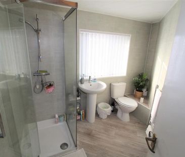 2 bedroom apartment to rent - Photo 6