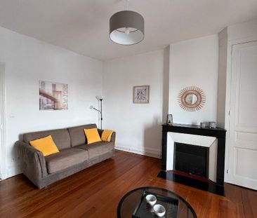 Location Appartement 1 pièce 44m² - Photo 1