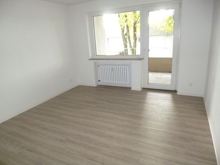 Wunderschöne Wohnung mit Balkon - Photo 2