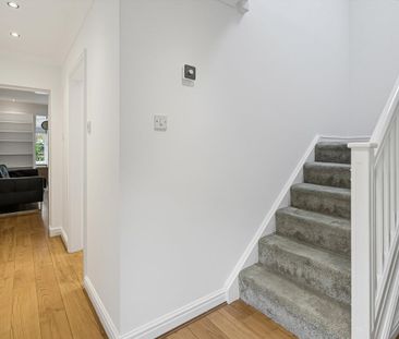 4 bedroom townhouse to rent in Mercator Place, nr Canary Wharf E14 - Photo 6