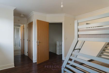 Horton Crescent, Epsom - Photo 2