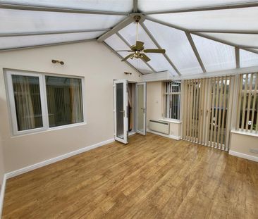 4 BED Detached house To rent - Photo 1