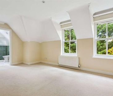 West Drive, Sonning, Berkshire, RG4 - Photo 4