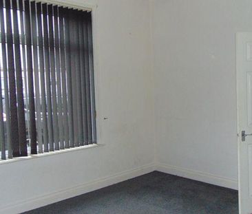 2 bedroom property to rent - Photo 2