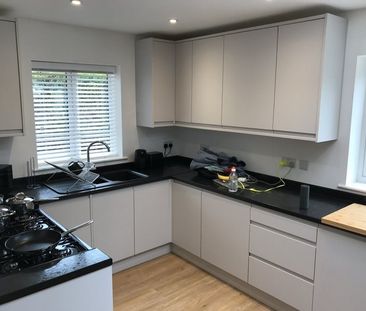 Cherry Close Room 4 - Photo 2