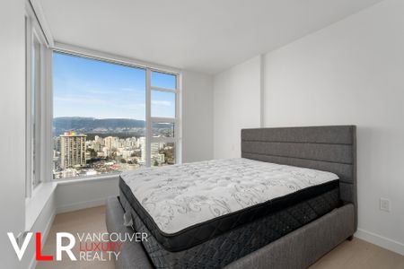 Condo in Downtown Vancouver, BC - Photo 5