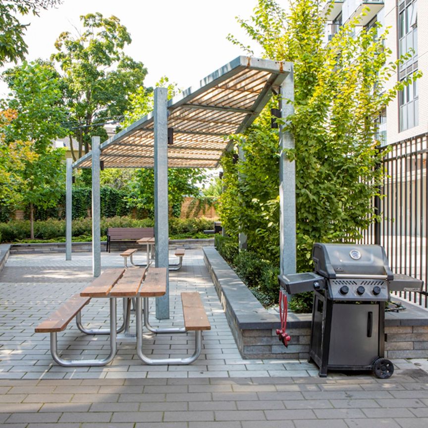 For Lease - 3385 Dundas Street Unit# 708, Toronto, Ontario - Photo 1