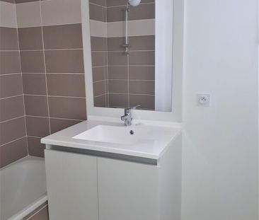 Location Appartement 2 pièces 42m² VILLENEUVE TOLOSANE 31270 - Photo 2