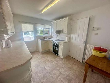 Pixie Lane, Braunton, EX33 - Photo 4