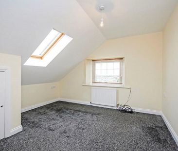 3 bedroom apartment to rent - Photo 2