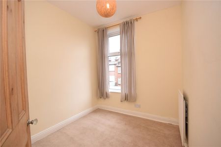 11, Norman Grove, Kirkstall, Leeds, LS5 3JH - Photo 2