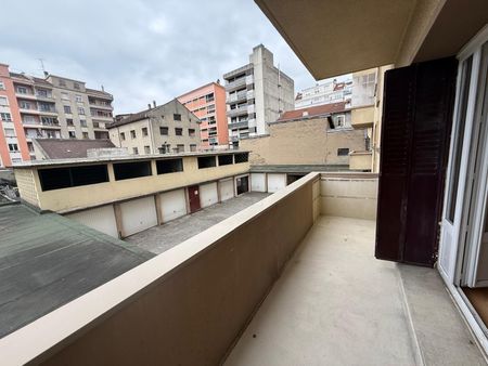 Location Appartement 1 pièce 31m² - Photo 5