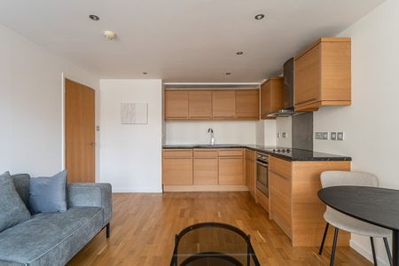 1 bedroom flat to rent - Photo 2