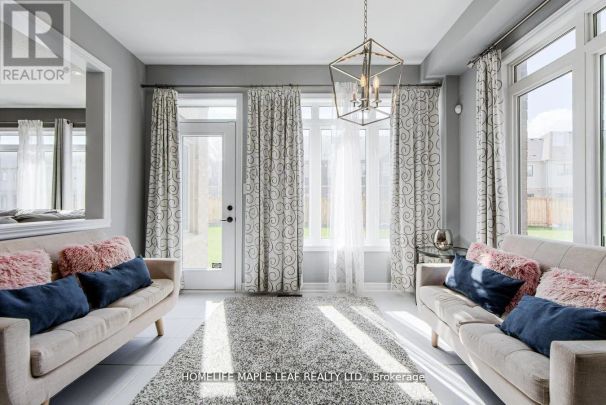 118 LORNE THOMAS PLACE - Photo 1