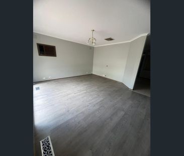 No 2 Coolabah Court Kurunjang VIC 3337 Charming Family Home on a Sp... - Photo 4